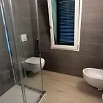 아파트 Vicino Al Lago, Con Ampio Giardino E Parcheggio 게라 라리오