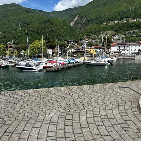 아파트 Vicino Al Lago, Con Ampio Giardino E Parcheggio