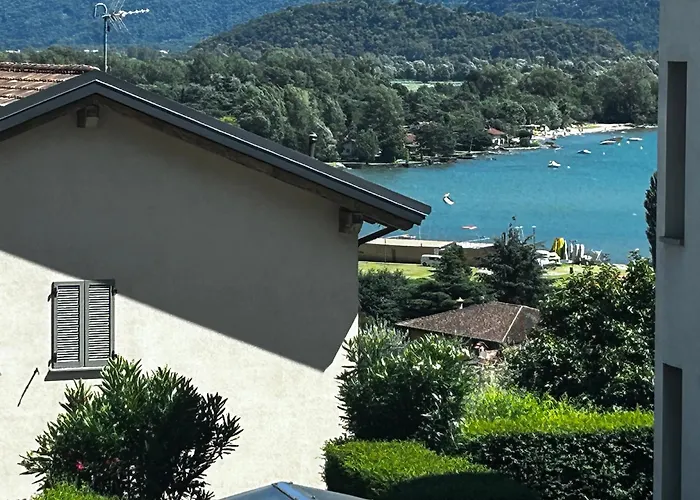 Con Ampio Giardino E Parcheggio -vicino Al Gera Lario
